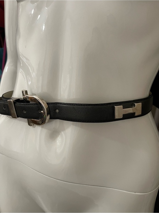 Black Leather Women\'s Belt with Silver H Accent - Designer Style main image 5